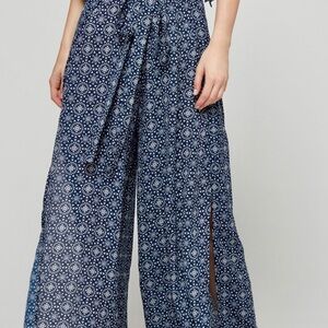Elan Navy Print Split Wrap Leg Pants